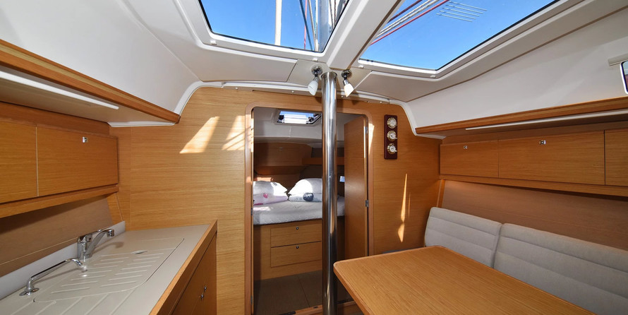 Dufour 382