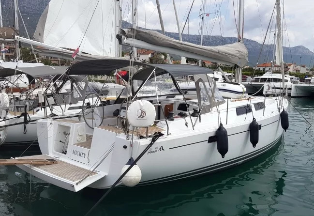 Hanse 415