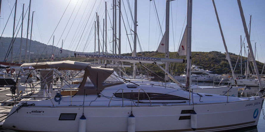 Elan 40 Impression