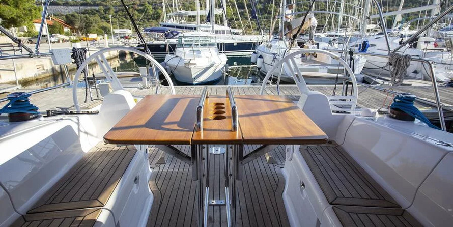 Elan 40 Impression