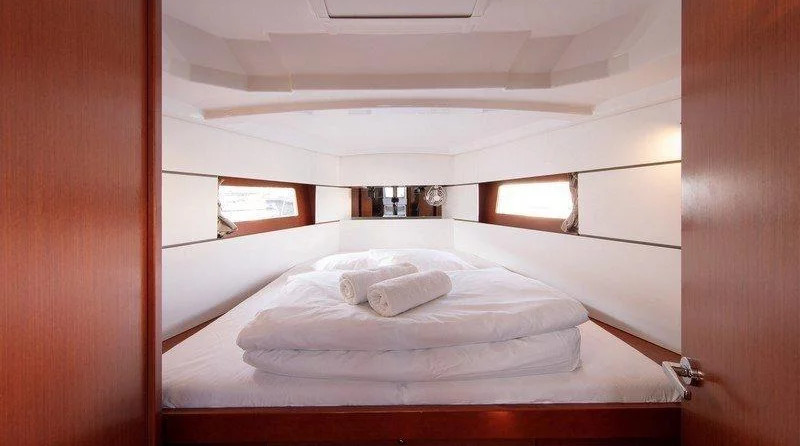 Beneteau Oceanis 38.1