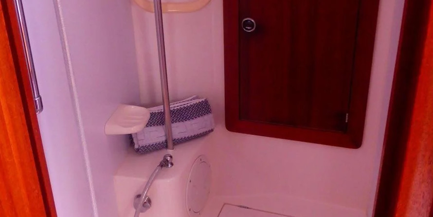 Elan 45