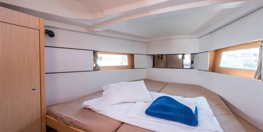 Beneteau Oceanis 38.1