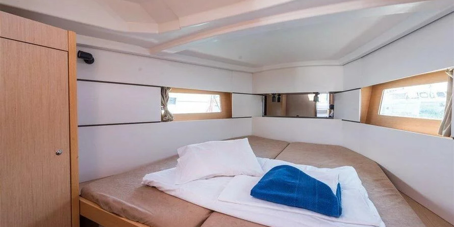 Beneteau Oceanis 38.1