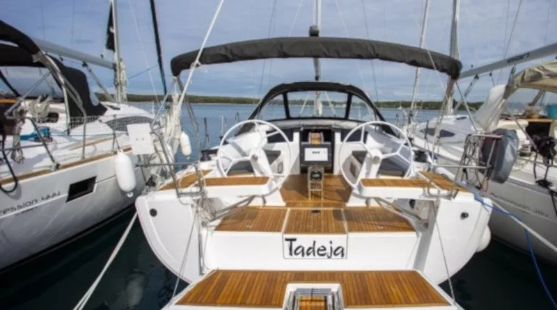 Hanse 388