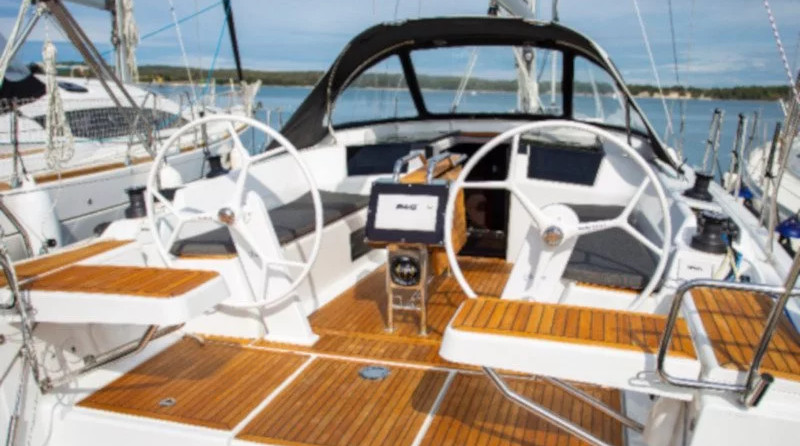 Hanse 388