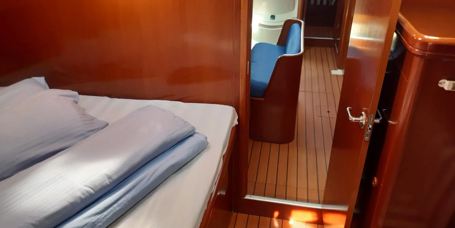Oceanis 411