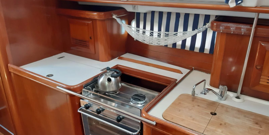 Oceanis 411
