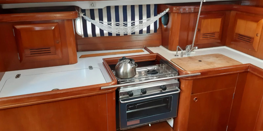 Oceanis 411