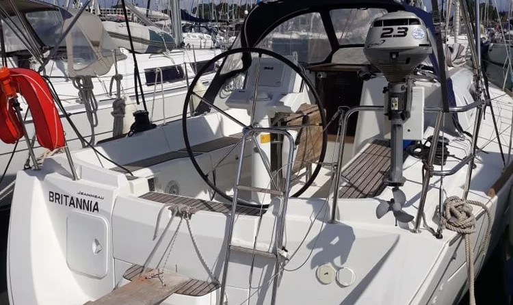 Sun Odyssey 33i