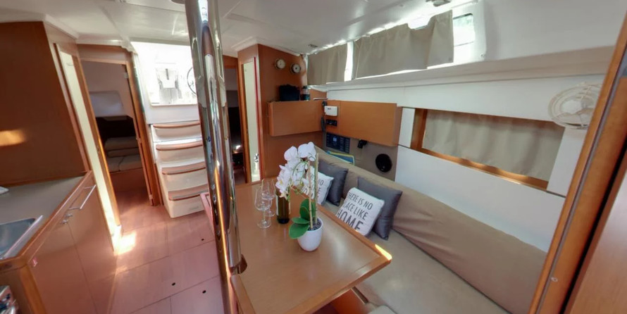 Beneteau Oceanis 38.1