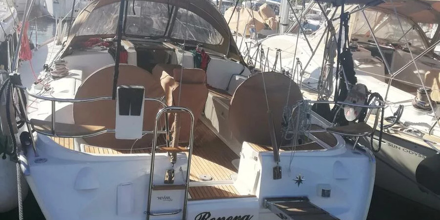 Sun Odyssey 43