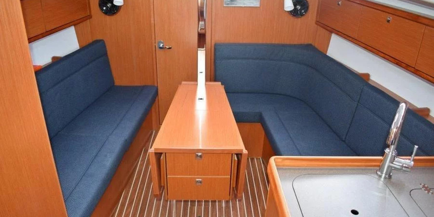 Bavaria CRUISER 34