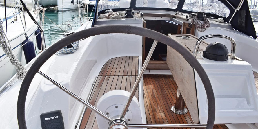 Bavaria CRUISER 34