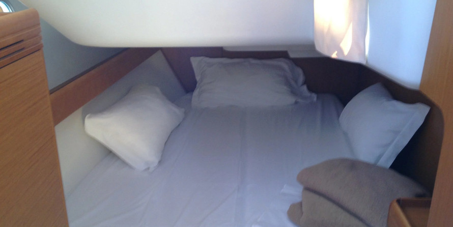 Sun Odyssey 42i