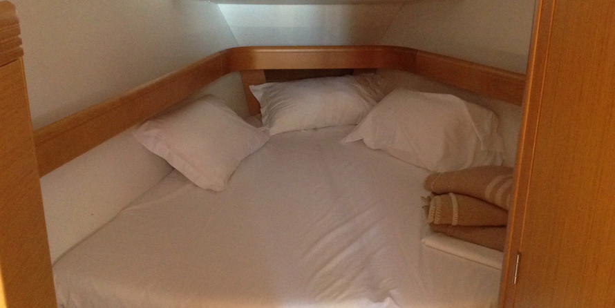 Sun Odyssey 42i