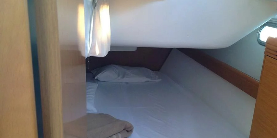 Sun Odyssey 42i