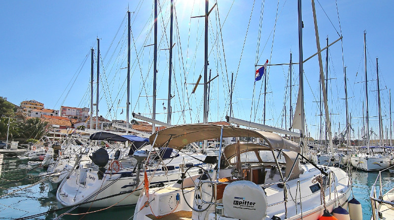 Bavaria 33 Cruiser
