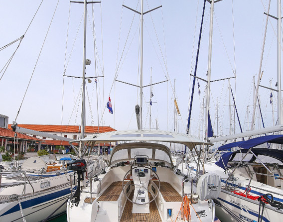 Bavaria Cruiser 36