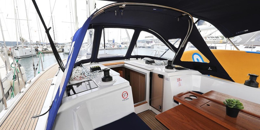 Bavaria C38