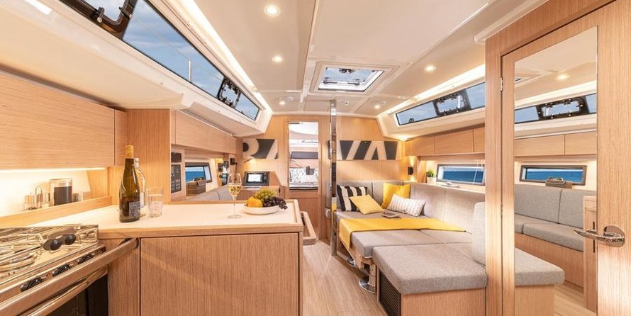 Bavaria C38