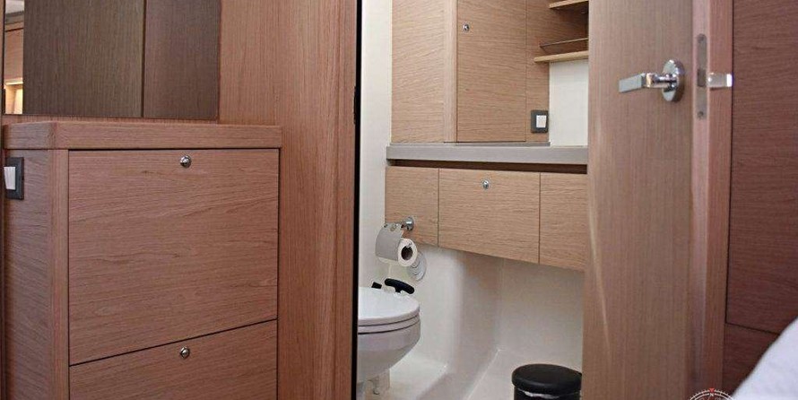 Beneteau Oceanis 51.1