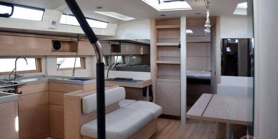 Beneteau Oceanis 51.1
