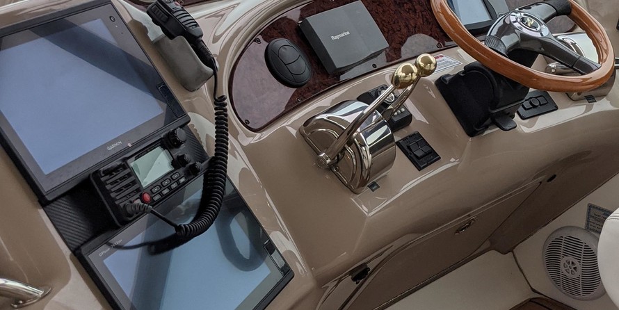 Sea Ray 460 Sundancer