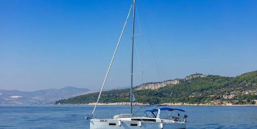 Beneteau Oceanis 38.1