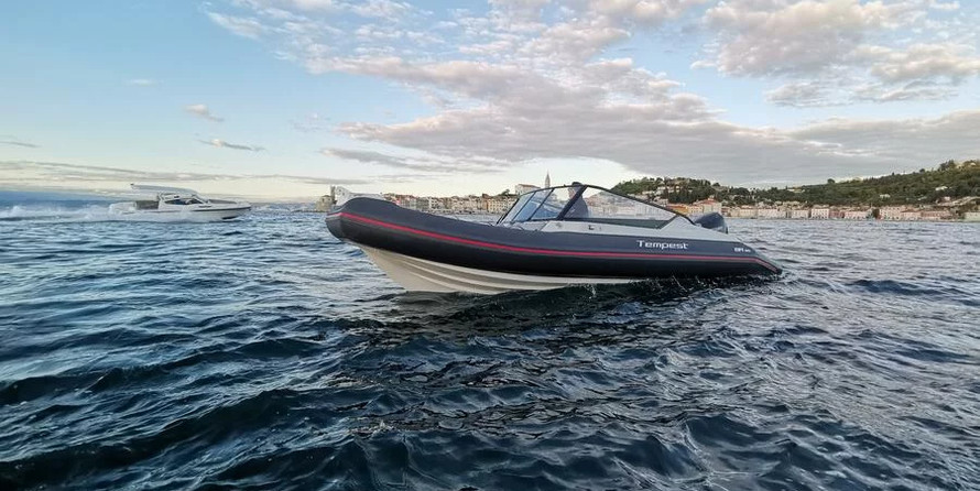 TEMPEST 570 + Honda 135