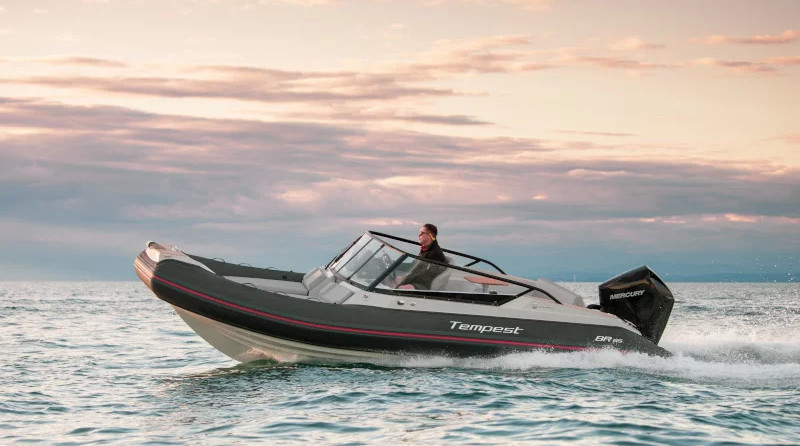 TEMPEST 570 + Honda 135