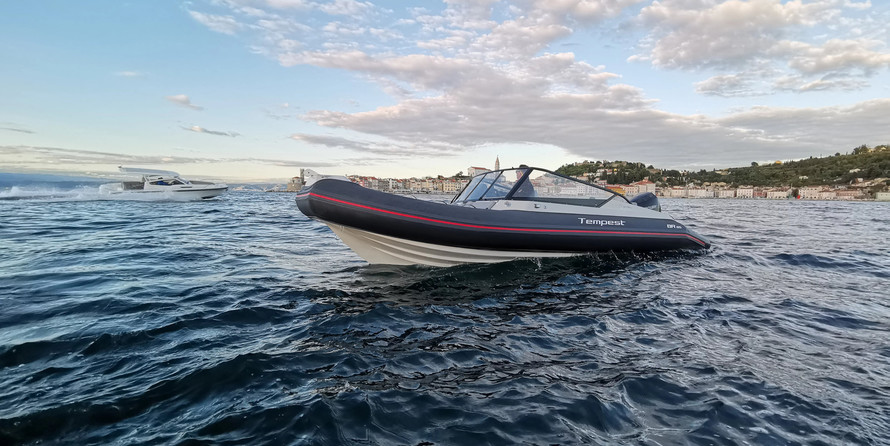 TEMPEST 570 + Honda 135