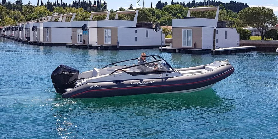 TEMPEST 570 + Honda 135