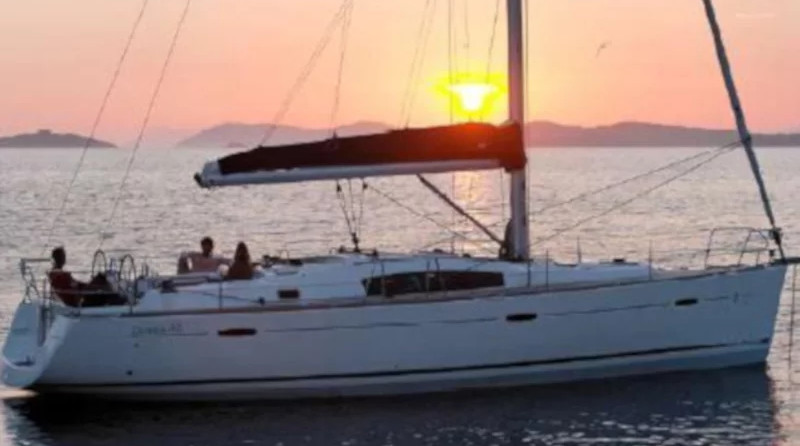 BENETEAU Oceanis 43.4 REFIT 2018
