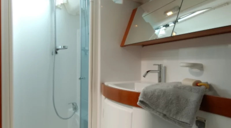 BENETEAU Oceanis 43.4 REFIT 2018