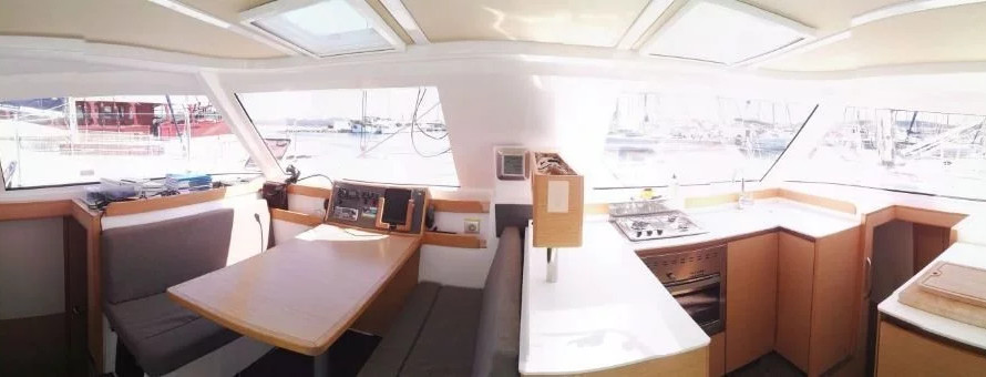 Nautitech 40 Open - 4 + 2 cab.