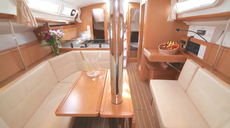 Sun Odyssey 36i