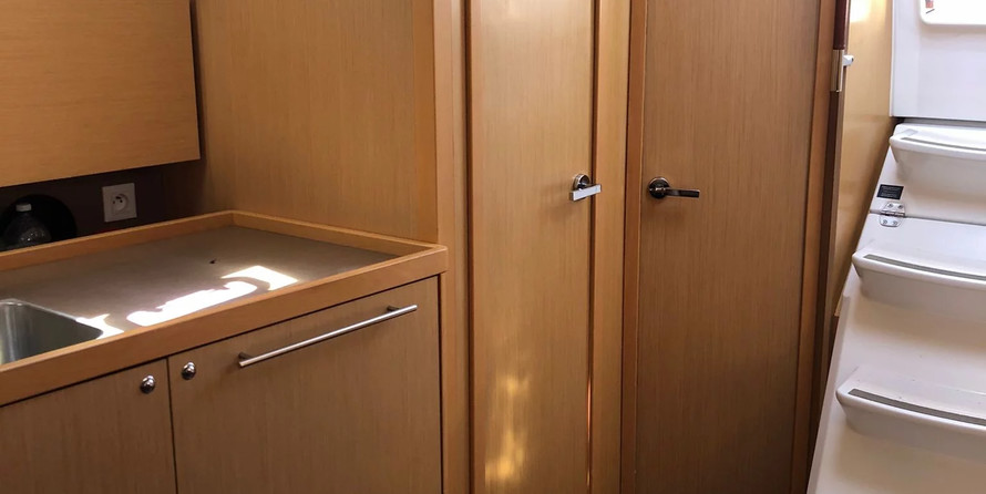 Beneteau Oceanis 38.1