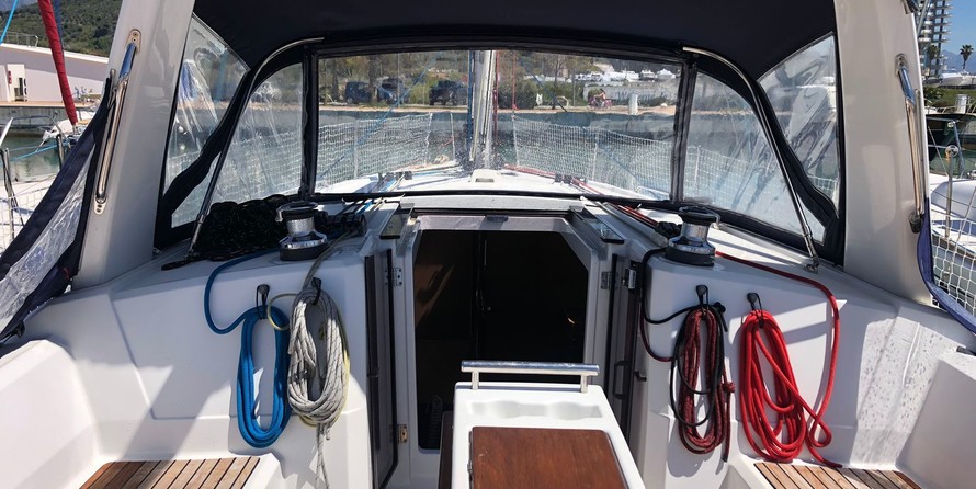 Beneteau Oceanis 38.1