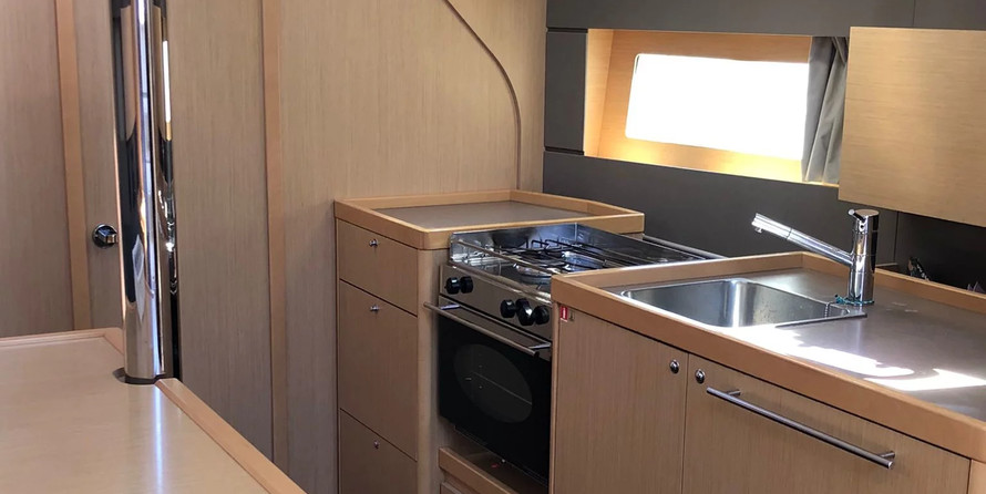 Beneteau Oceanis 38.1