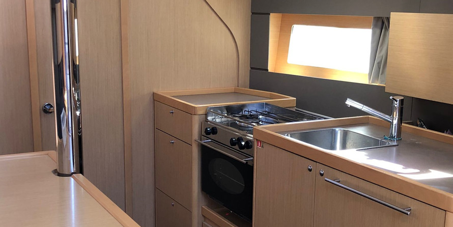 Beneteau Oceanis 38.1