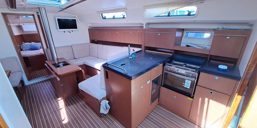Hanse 415
