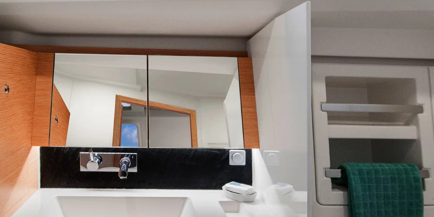 Hanse 418