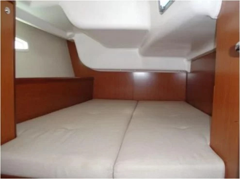 Beneteau Oceanis 40