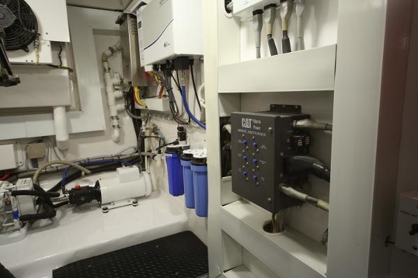 Viking Enclosed Bridge