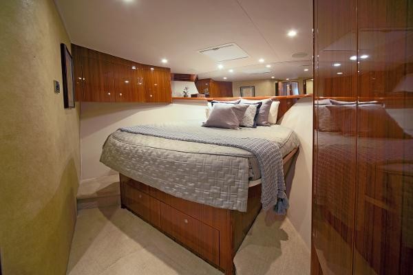 Viking Enclosed Bridge