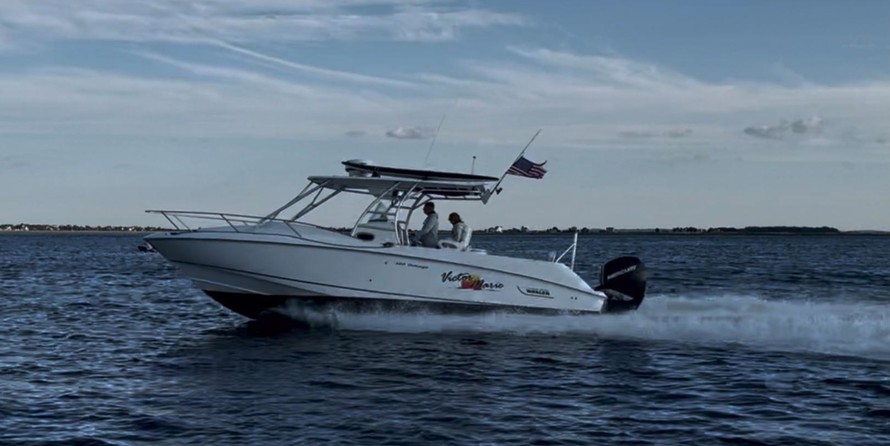 Boston Whaler 320 Outrage Cuddy Cabin