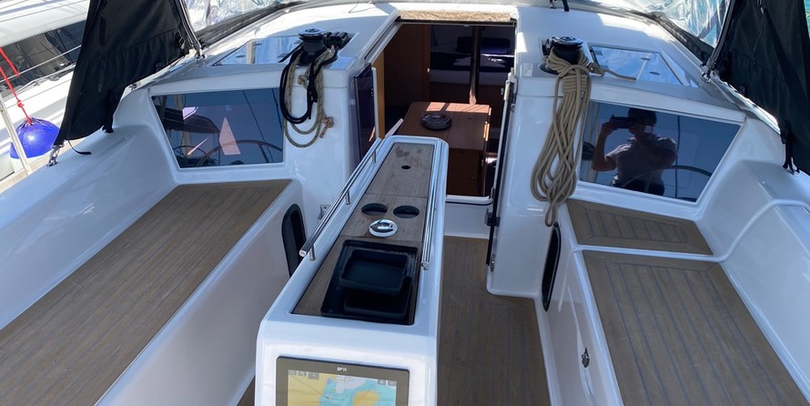 Dufour 360 Grand Large