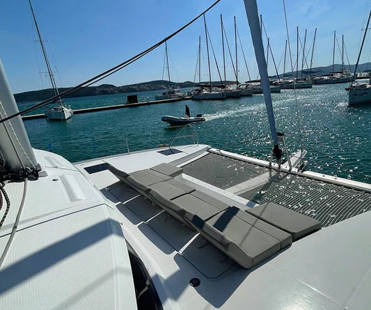 Fountaine Pajot Astrea 42