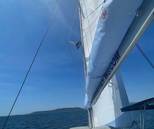 Fountaine Pajot Astrea 42